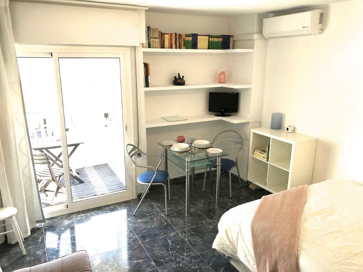 Sea View Apartment ベナルマデナ エクステリア 写真